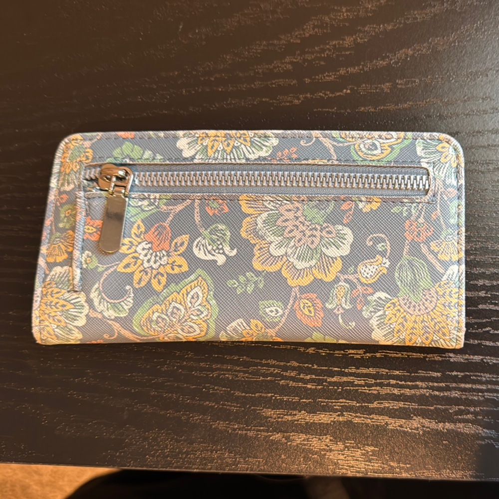 Floral Patterned Wallet with Zipper